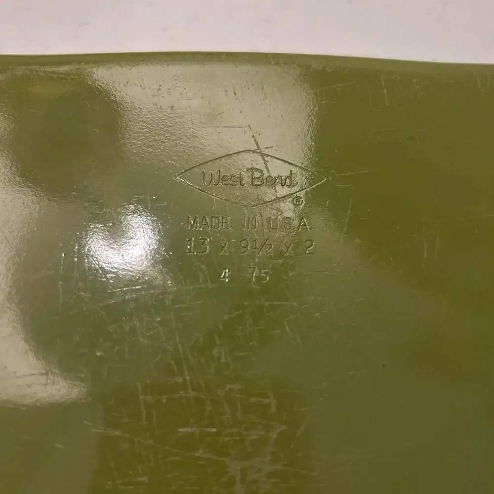 Vintage West Bend 9x13 Cake Baking Pan Aluminum USA Avocado Green RARE